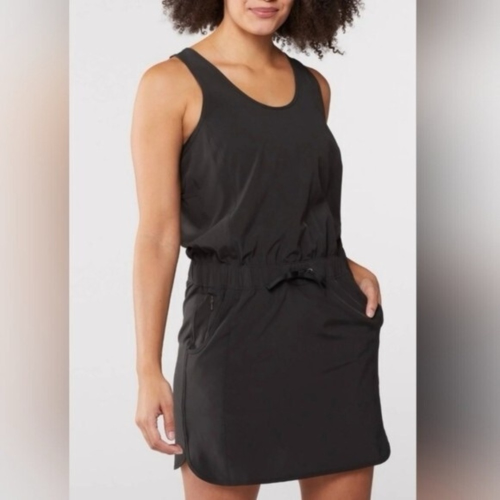 Patagonia Fleetwith Dress Womens Black Sleeveless Stretch Crossback